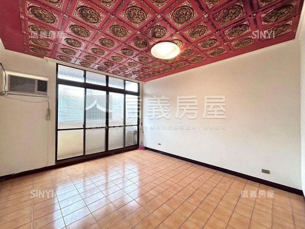 近漢口國中車庫美透天房屋室內格局與周邊環境