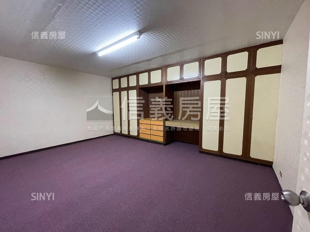 近捷運公寓三樓房屋室內格局與周邊環境