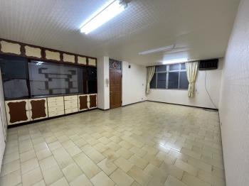 近捷運公寓三樓