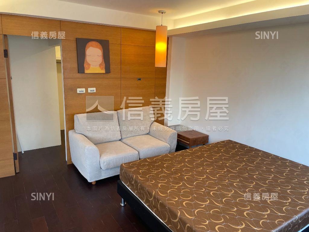忠孝巨蛋隔套房收租頂加房屋室內格局與周邊環境