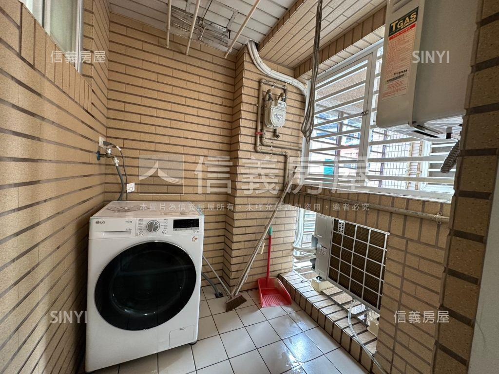 Ａ９│ＮＥＷ時代精裝一房房屋室內格局與周邊環境