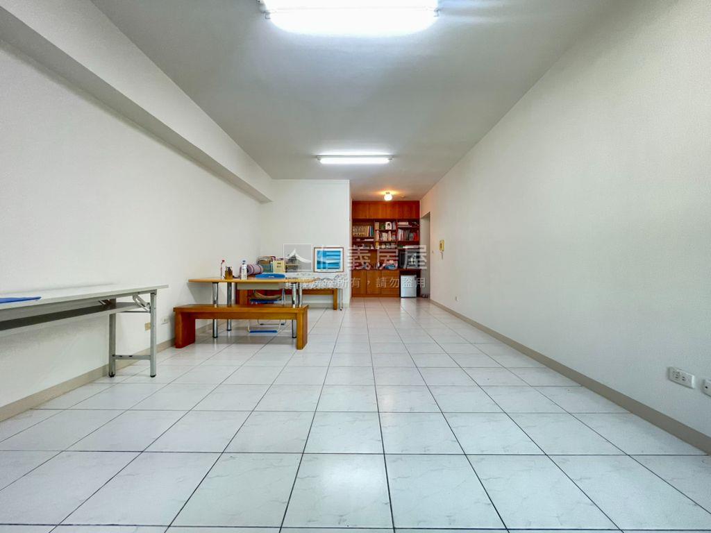 北華街採光美美大套房房屋室內格局與周邊環境