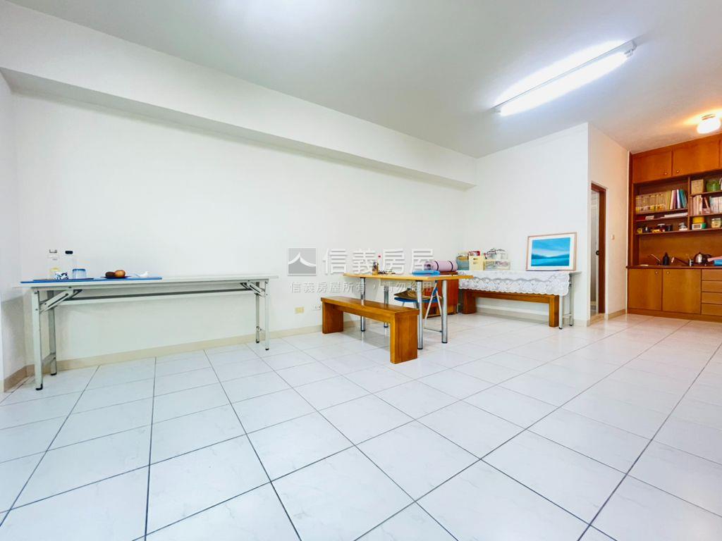 北華街採光美美大套房房屋室內格局與周邊環境