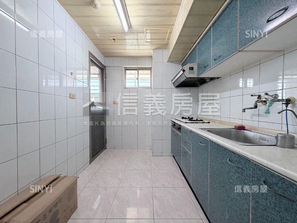 娃娃國通風明亮四房平車房屋室內格局與周邊環境