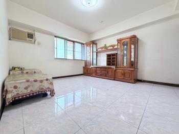 娃娃國通風明亮四房平車