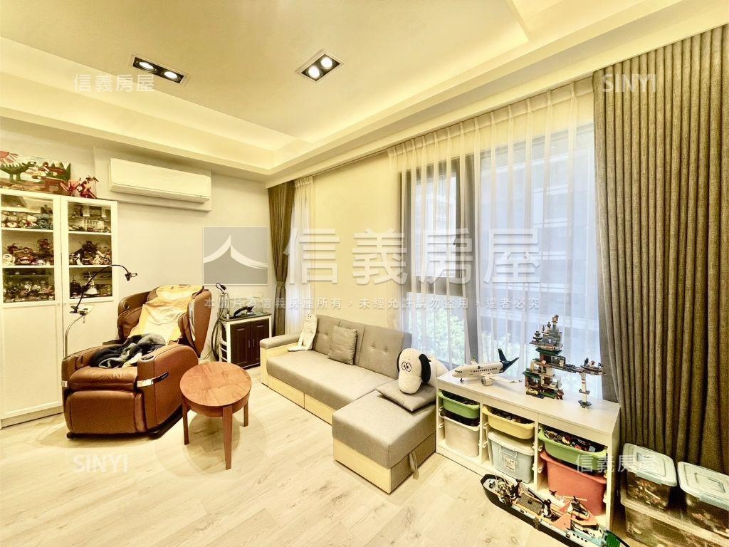 鴻柏織光美裝潢兩房平車房屋室內格局與周邊環境