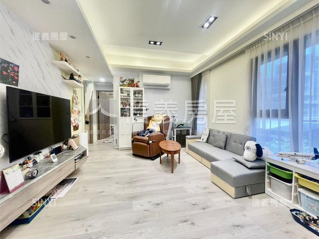 鴻柏織光美裝潢兩房平車房屋室內格局與周邊環境