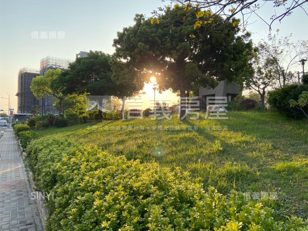 鴻柏織光美裝潢兩房平車房屋室內格局與周邊環境