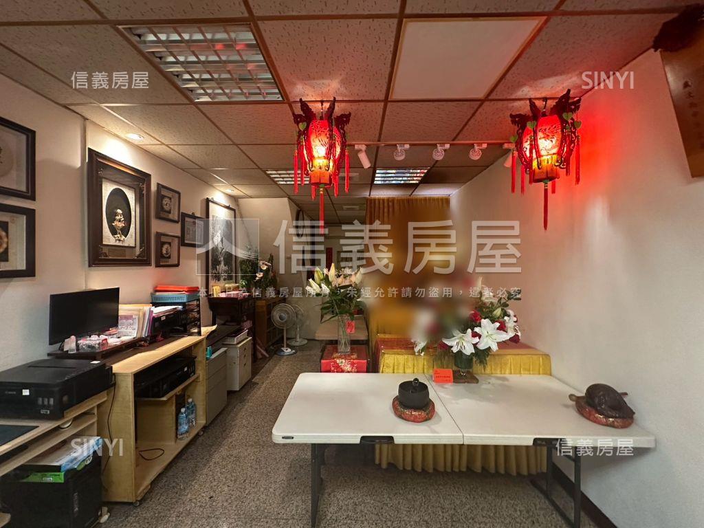 萬青街稀有透天房屋室內格局與周邊環境