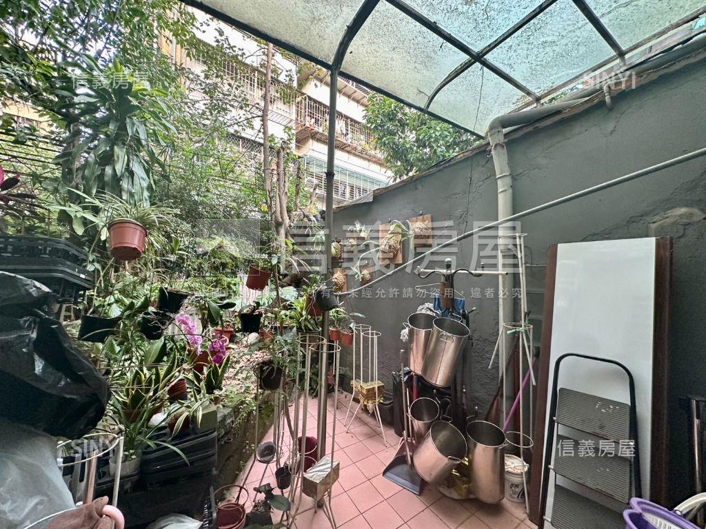 萬青街稀有透天房屋室內格局與周邊環境