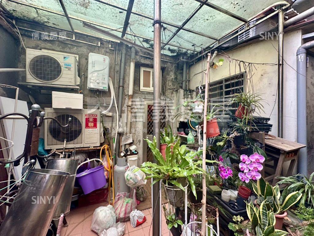 萬青街稀有透天房屋室內格局與周邊環境