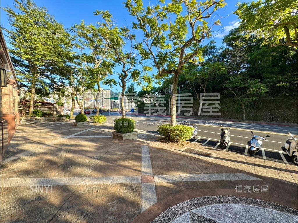 新光河山採光裝潢屋房屋室內格局與周邊環境