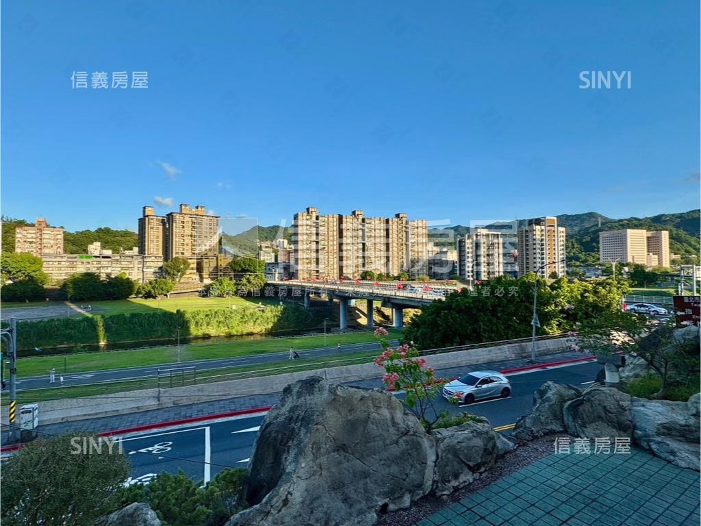 新光河山採光裝潢屋房屋室內格局與周邊環境