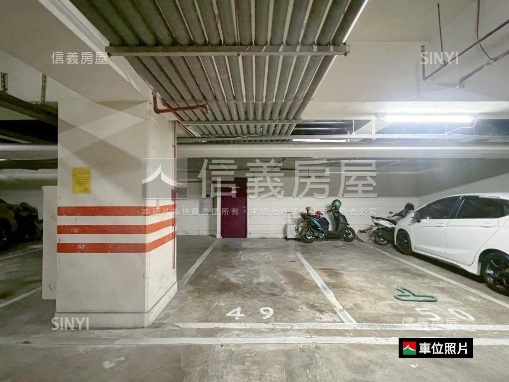 青年守則四房三衛平面車位房屋室內格局與周邊環境