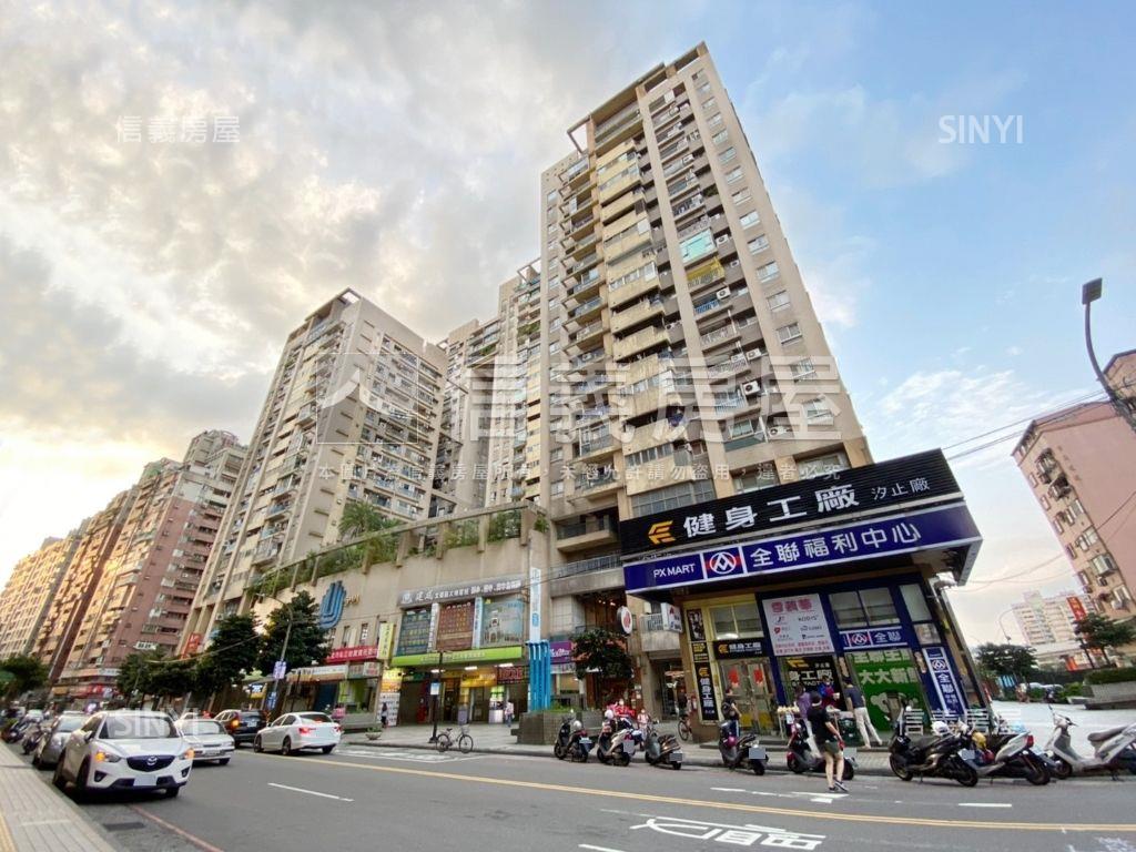 青年守則四房三衛平面車位房屋室內格局與周邊環境