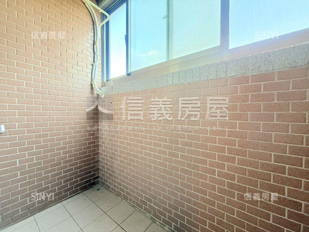 竹圍宏國薇閣３房車位綠景房屋室內格局與周邊環境