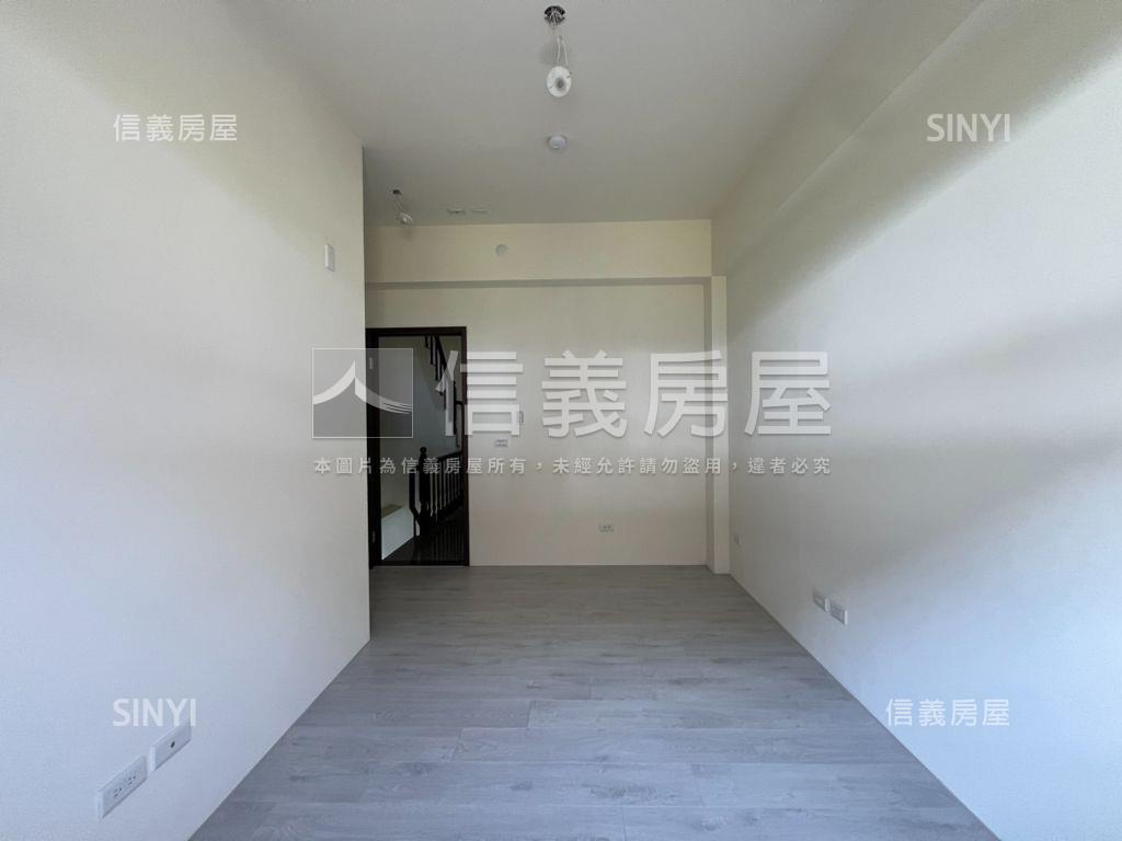 全新臨路裝潢透天店墅房屋室內格局與周邊環境