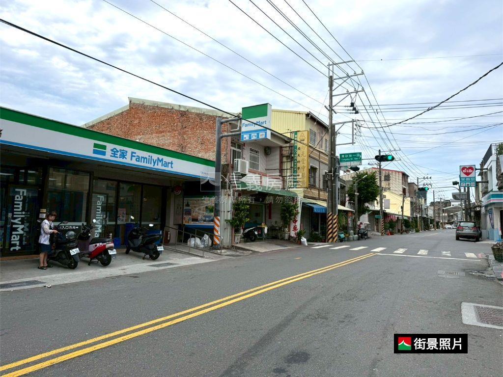 台１７學南重劃區工業地房屋室內格局與周邊環境