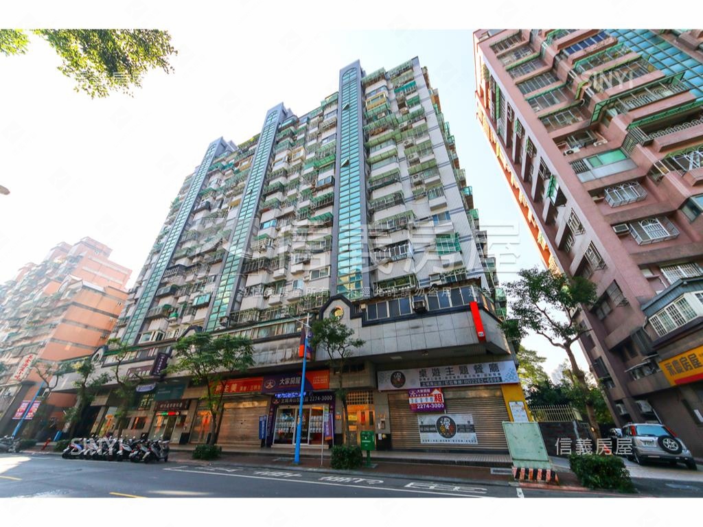 軍翰大帝三房房屋室內格局與周邊環境