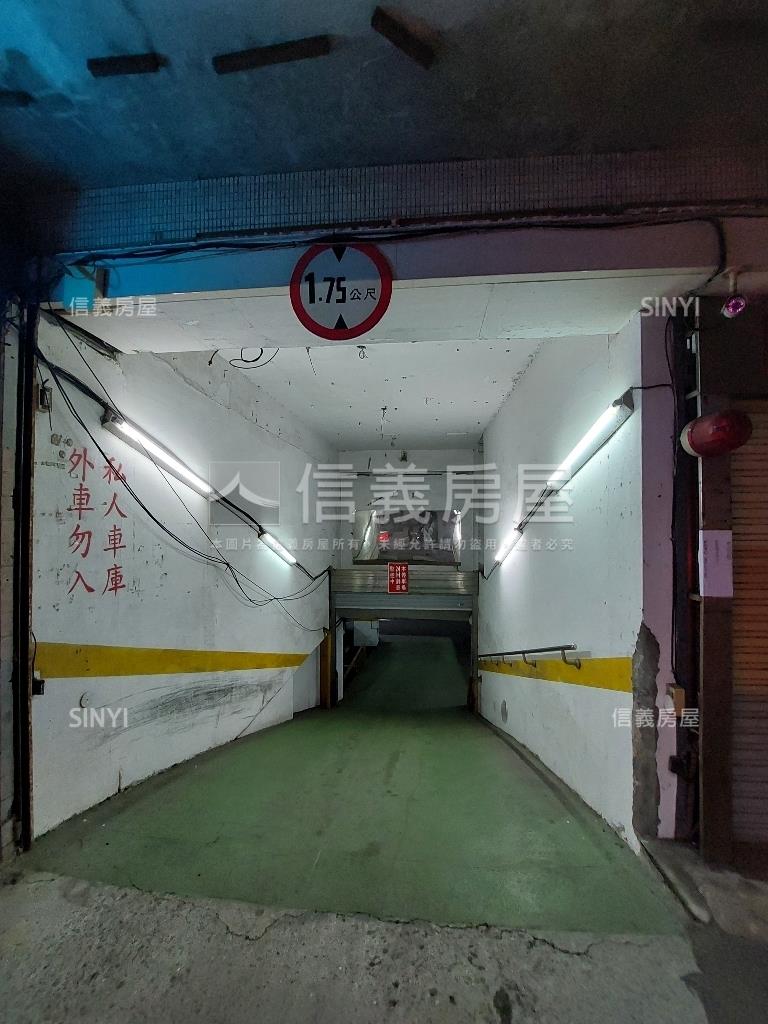 竹林獨立權狀平面車位房屋室內格局與周邊環境