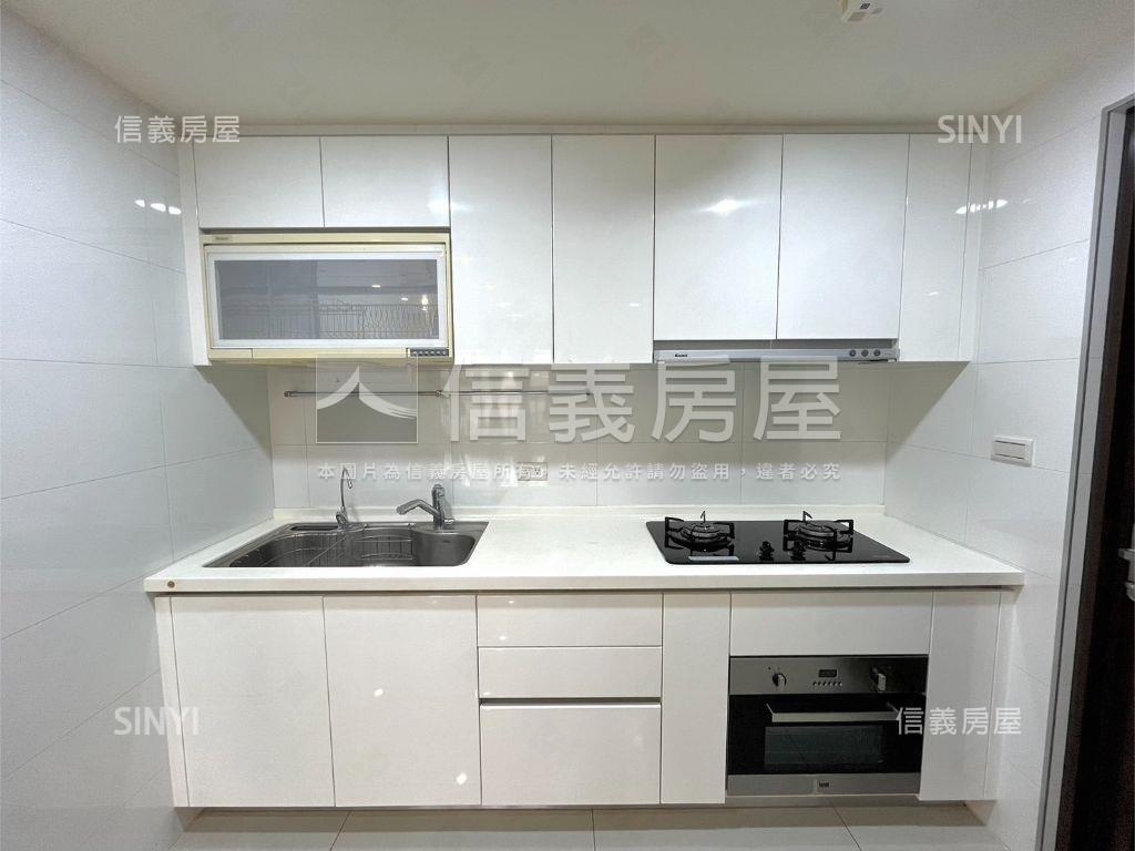 湖森美美二房車位房屋室內格局與周邊環境