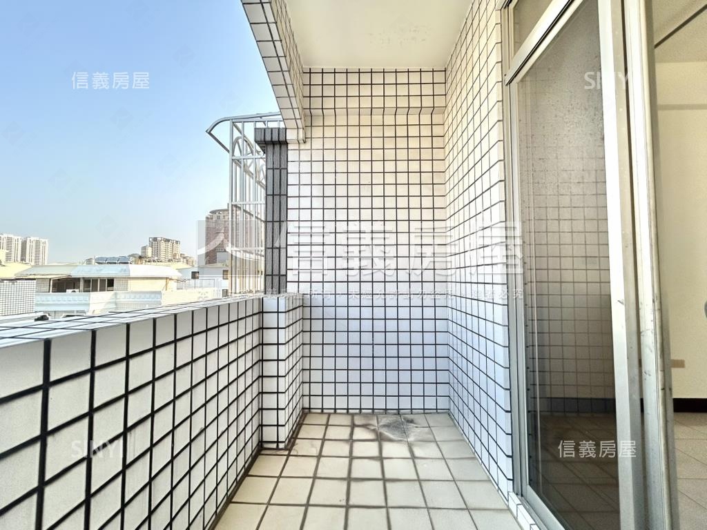 正湖美街角窗採光透店房屋室內格局與周邊環境