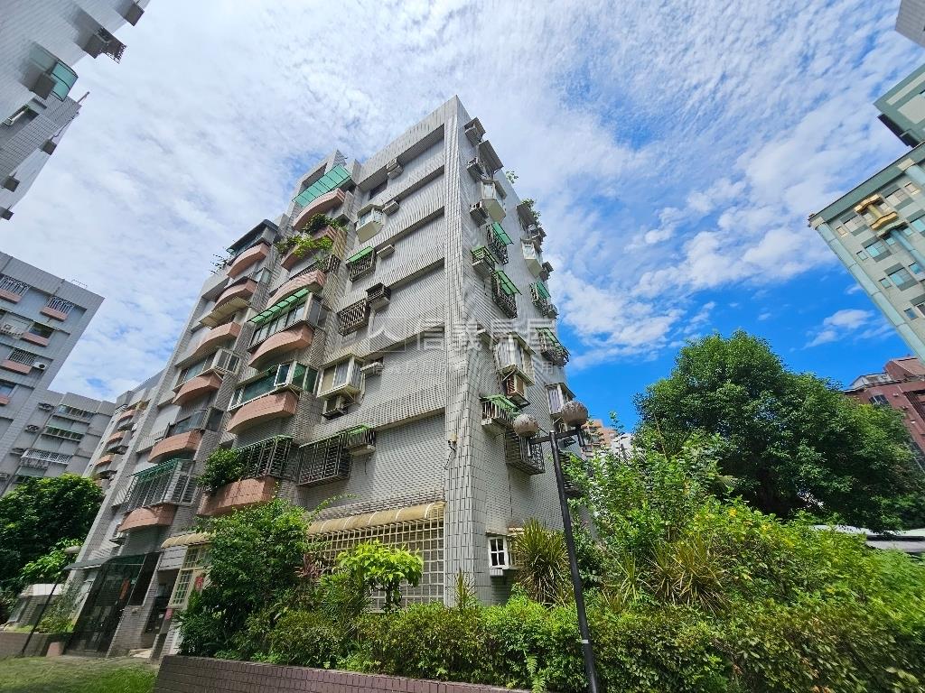 【新案】綠意景觀坡平車位房屋室內格局與周邊環境