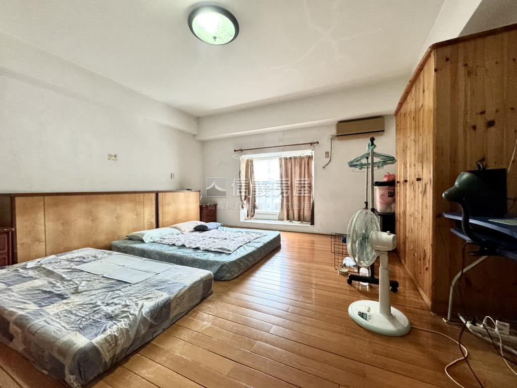 近十三期稀有店住房屋室內格局與周邊環境