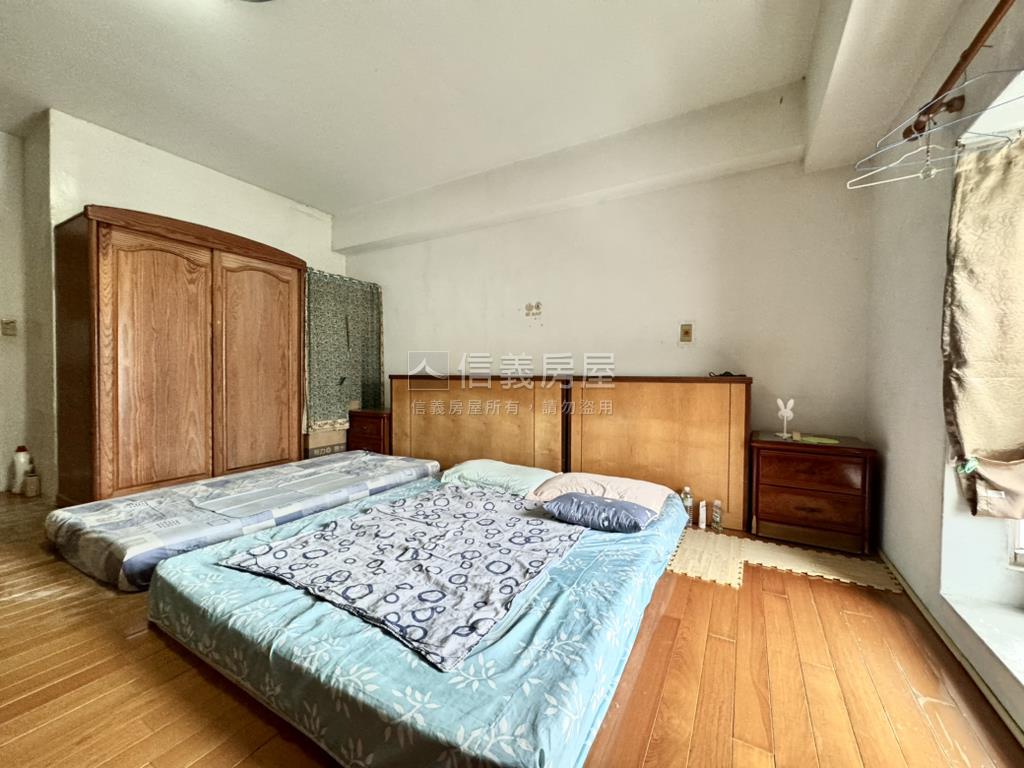近十三期稀有店住房屋室內格局與周邊環境