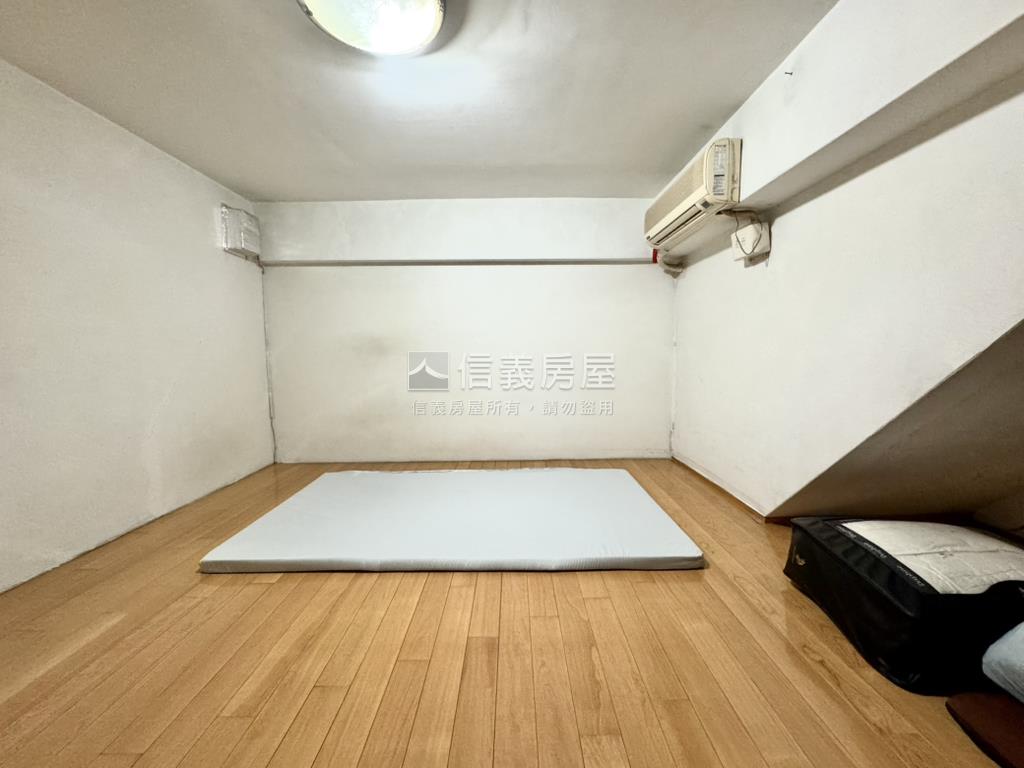近十三期稀有店住房屋室內格局與周邊環境