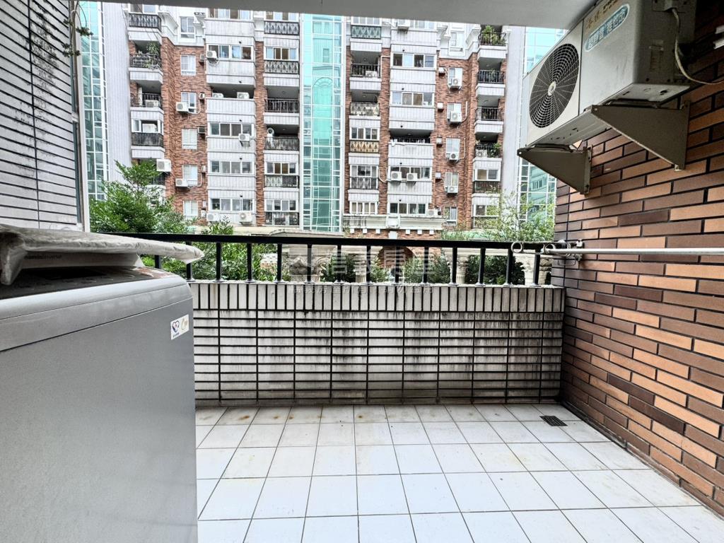近十三期稀有店住房屋室內格局與周邊環境