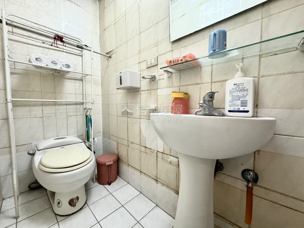 近十三期稀有店住房屋室內格局與周邊環境