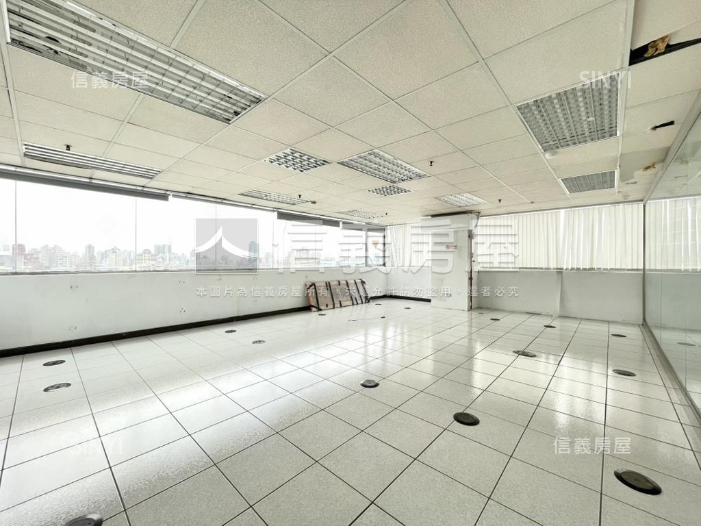 重慶北路帝景玻璃帷幕辦公房屋室內格局與周邊環境