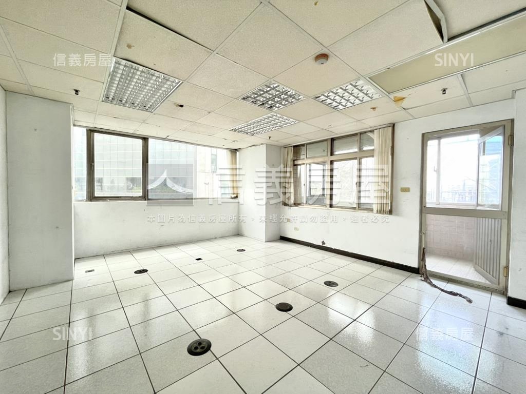 重慶北路帝景玻璃帷幕辦公房屋室內格局與周邊環境