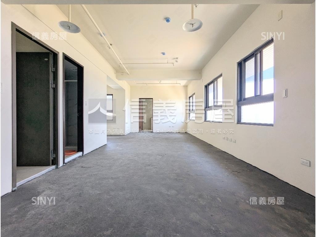 高樓層景觀大坪數半毛胚屋房屋室內格局與周邊環境