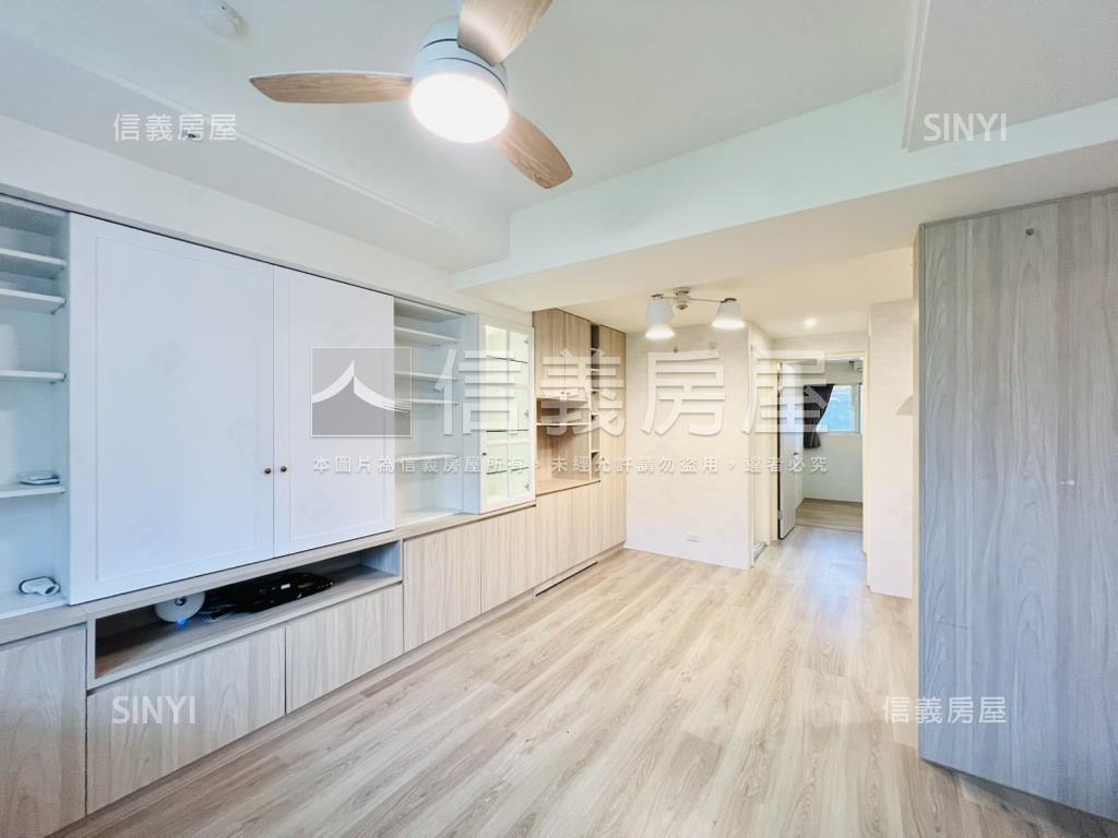 前看山後看碧潭絕美兩房房屋室內格局與周邊環境
