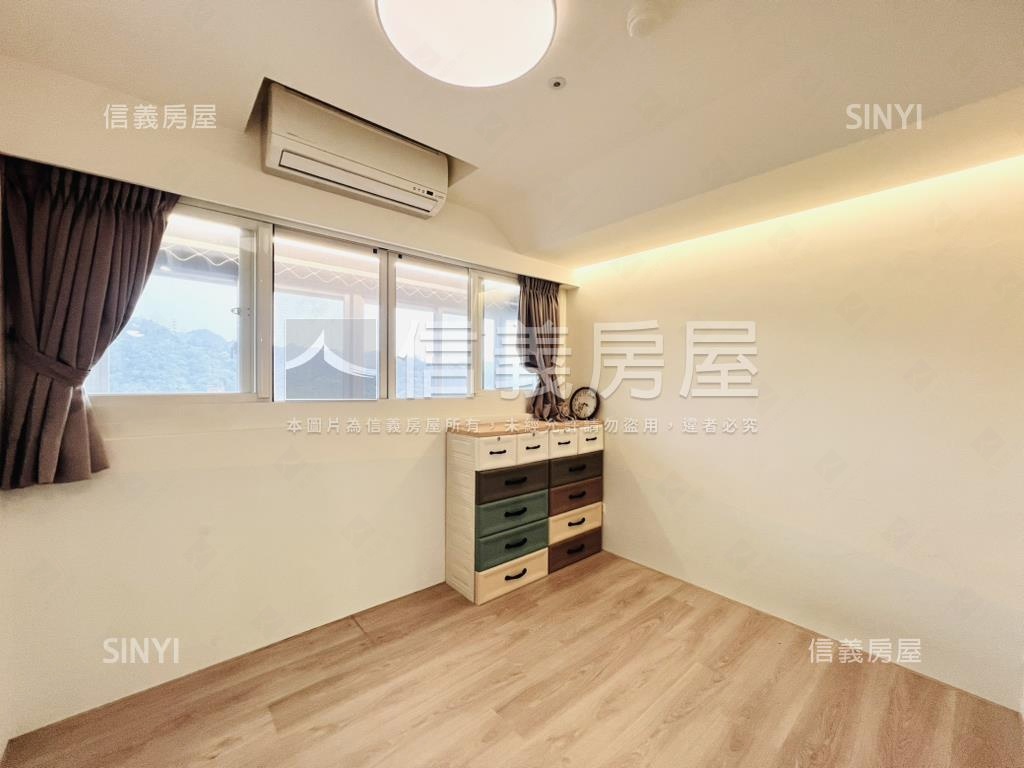 前看山後看碧潭絕美兩房房屋室內格局與周邊環境