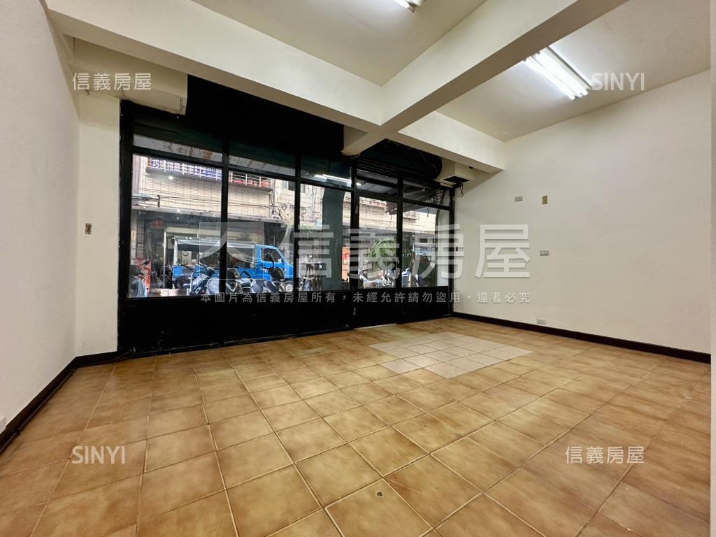 樟樹灣低總價極品店面房屋室內格局與周邊環境