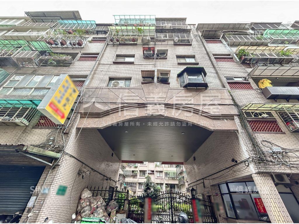 樟樹灣低總價極品店面房屋室內格局與周邊環境