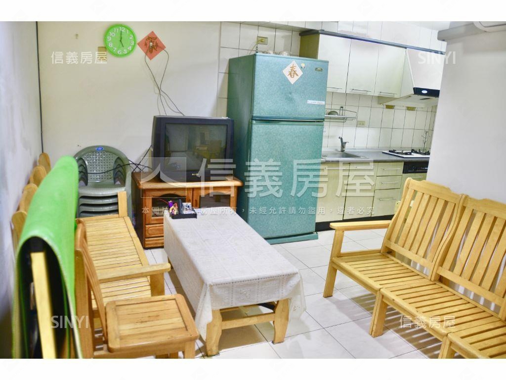 空中別墅高樓層再現房屋室內格局與周邊環境