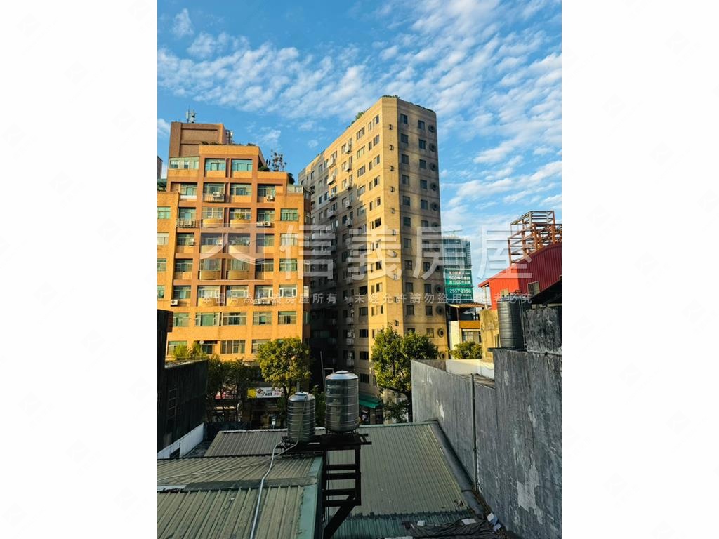 時尚之星後棟美居獨立車位房屋室內格局與周邊環境