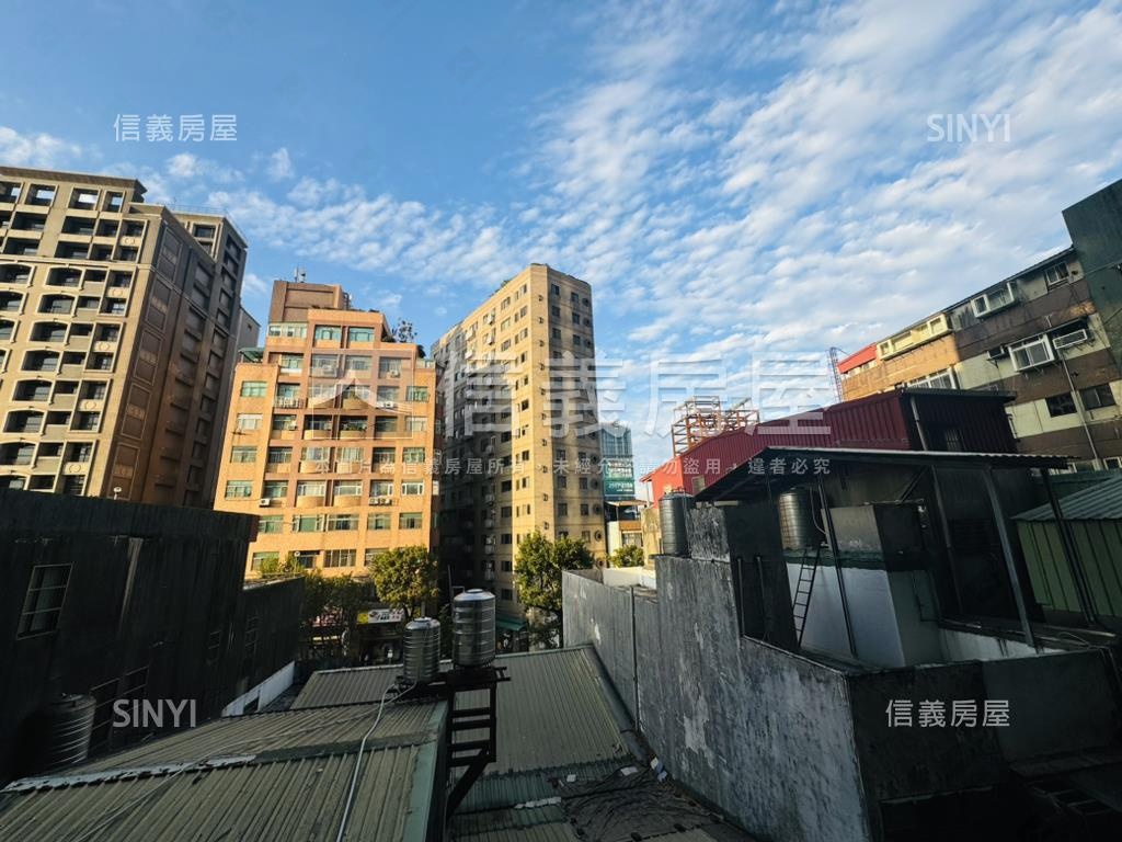 時尚之星後棟美居獨立車位房屋室內格局與周邊環境