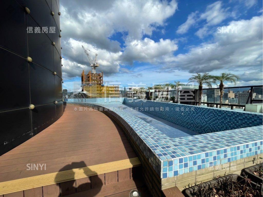 時尚之星後棟美居獨立車位房屋室內格局與周邊環境