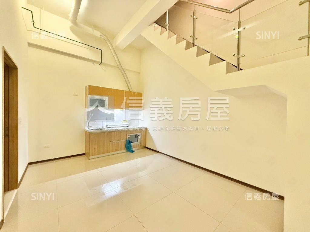 誠售✨國泰豐年５２６金店房屋室內格局與周邊環境