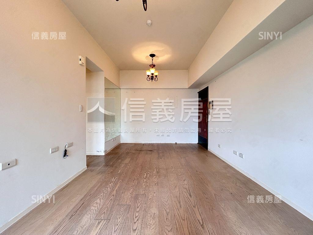 水鋼琴邊間兩房稀有釋出房屋室內格局與周邊環境