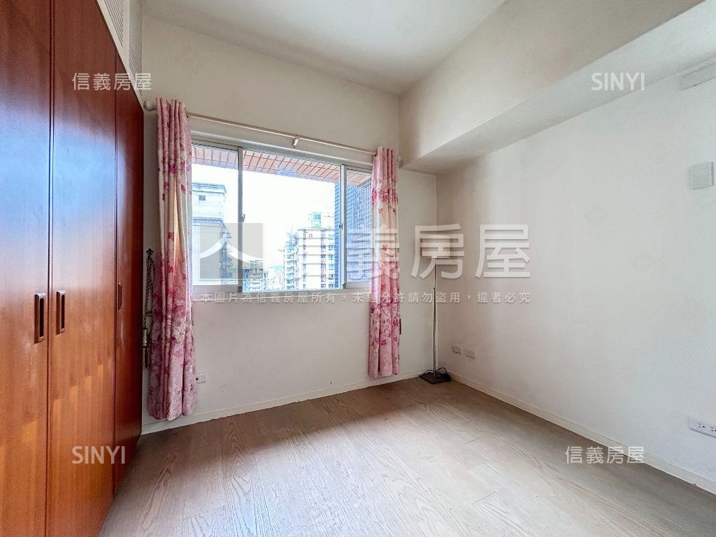 水鋼琴邊間兩房稀有釋出房屋室內格局與周邊環境