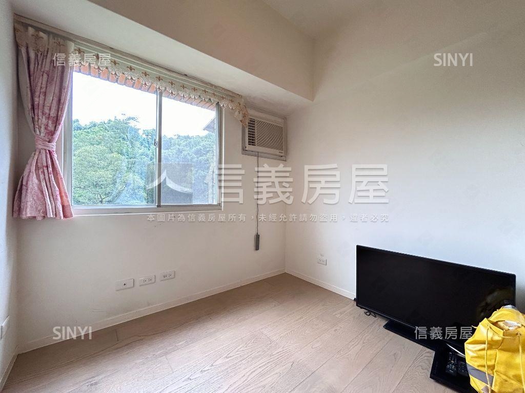 水鋼琴邊間兩房稀有釋出房屋室內格局與周邊環境