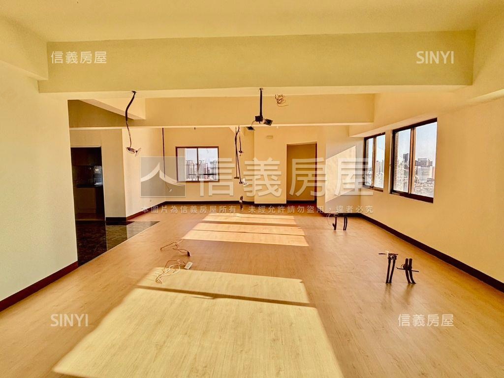 京城雅典至高豪邸附平車房屋室內格局與周邊環境