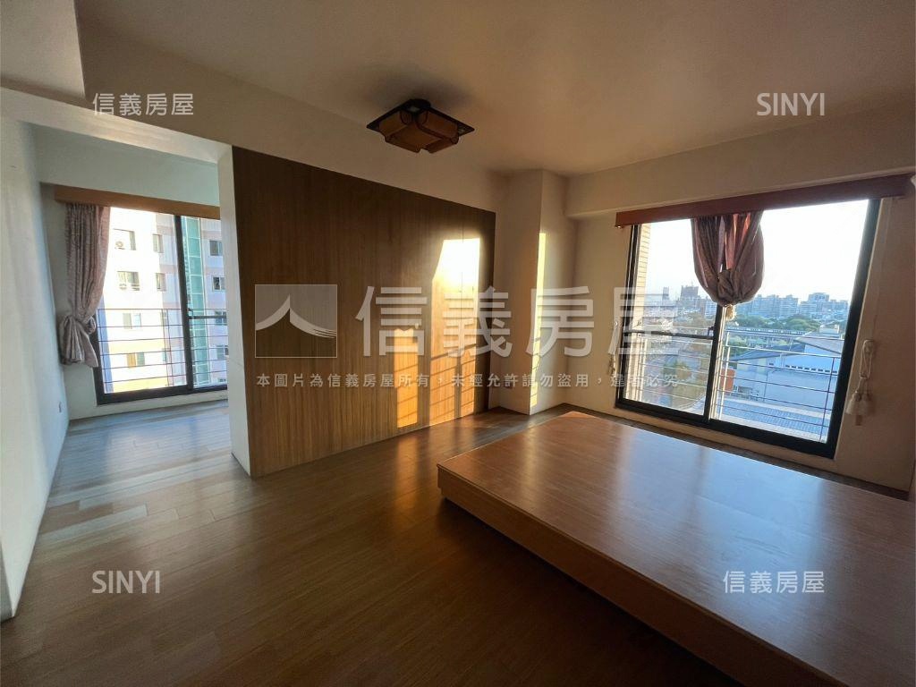 自在琉璃４房平車房屋室內格局與周邊環境