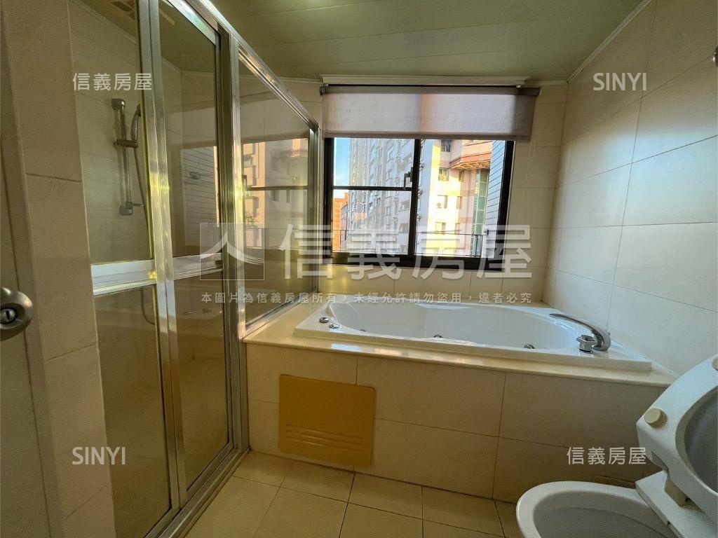 自在琉璃４房平車房屋室內格局與周邊環境